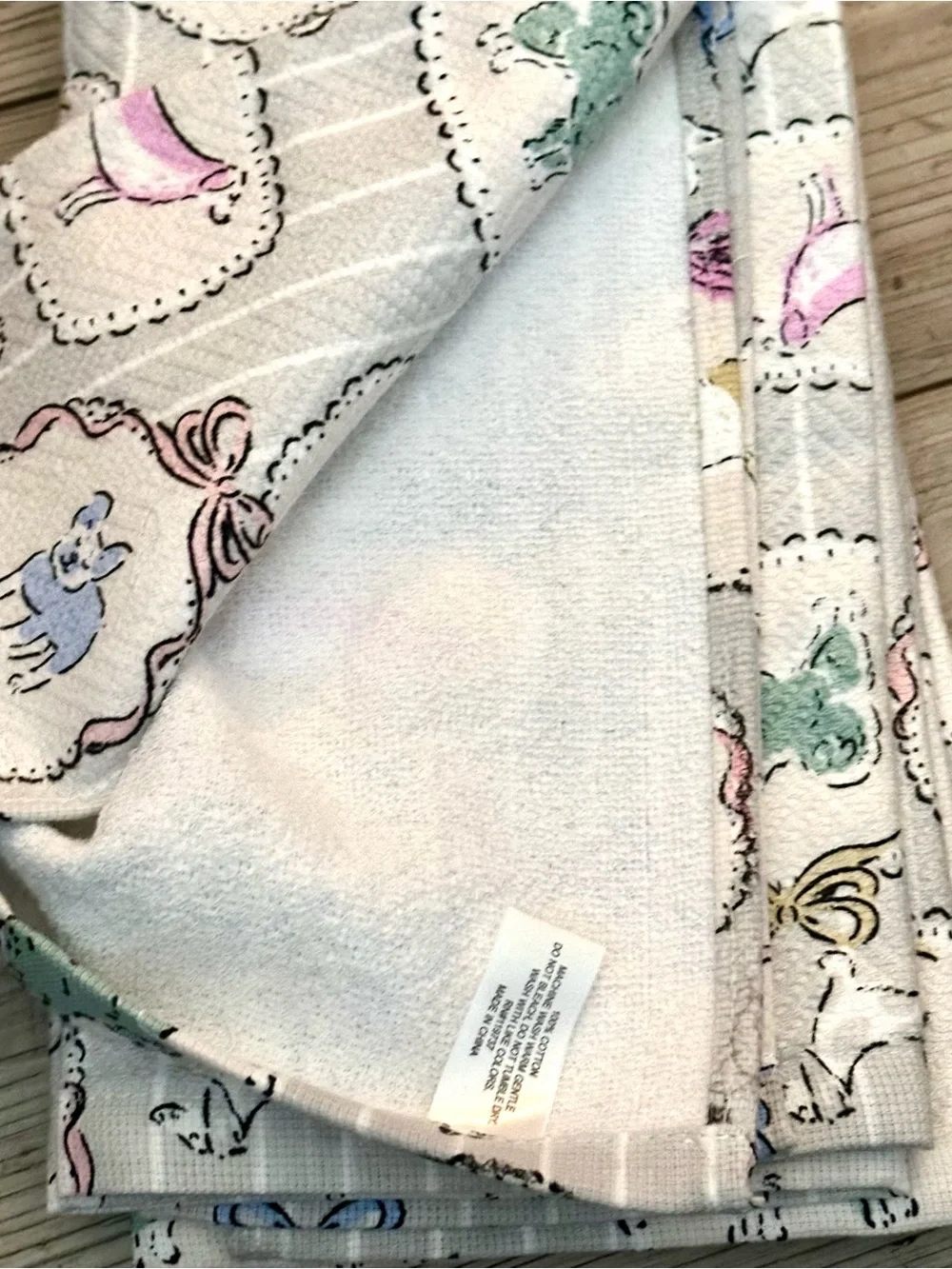 Delphine Dog Print 3 Kitchen Towel Set in Pastel Colors Brand New